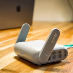 Routeur Wi-Fi illustrant AdGuard Home sur Raspberry Pi
