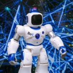 Robot humanoïde illustrant une interface d’intelligence artificielle locale sur Raspberry Pi 5